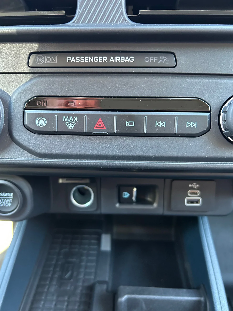 Ford Maverick Button Icon IMG_2375