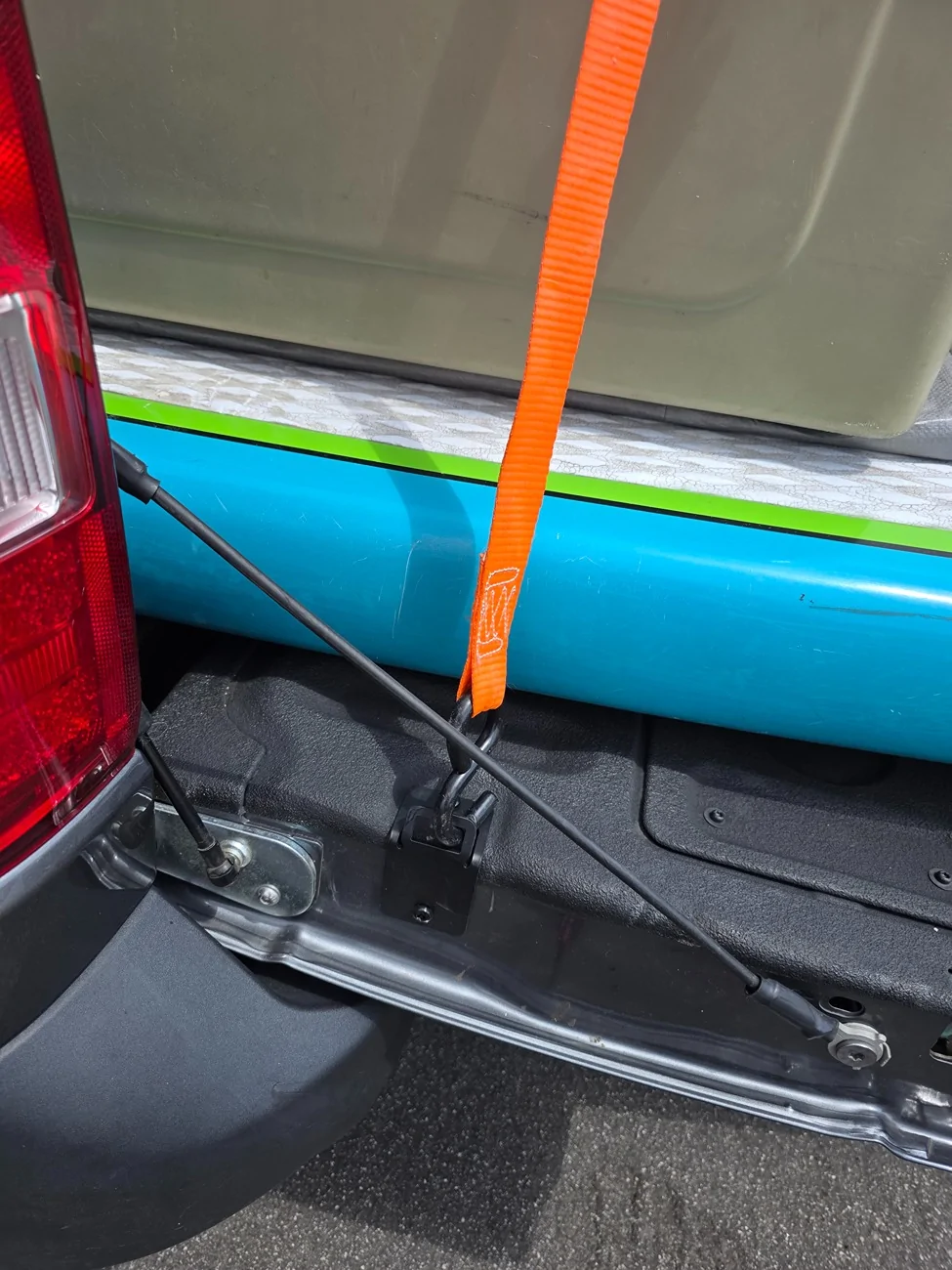 Ford Maverick Tie down that works with tailgate assist? 20250524_111542