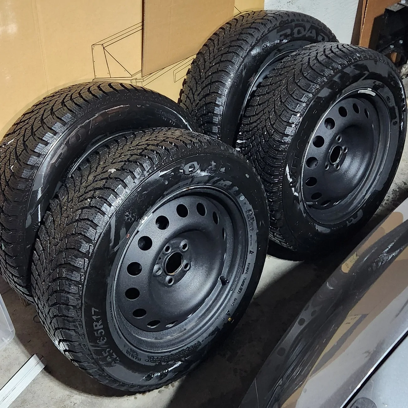 Ford Maverick Winter snow tire package  225 65 17 20260221_151700