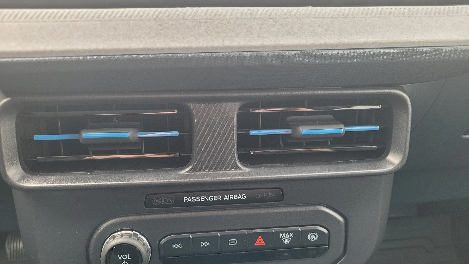 Ford Maverick Padi Lamp recall done - Now the panel won't sit flush, possible additional recall? 20260223_101330