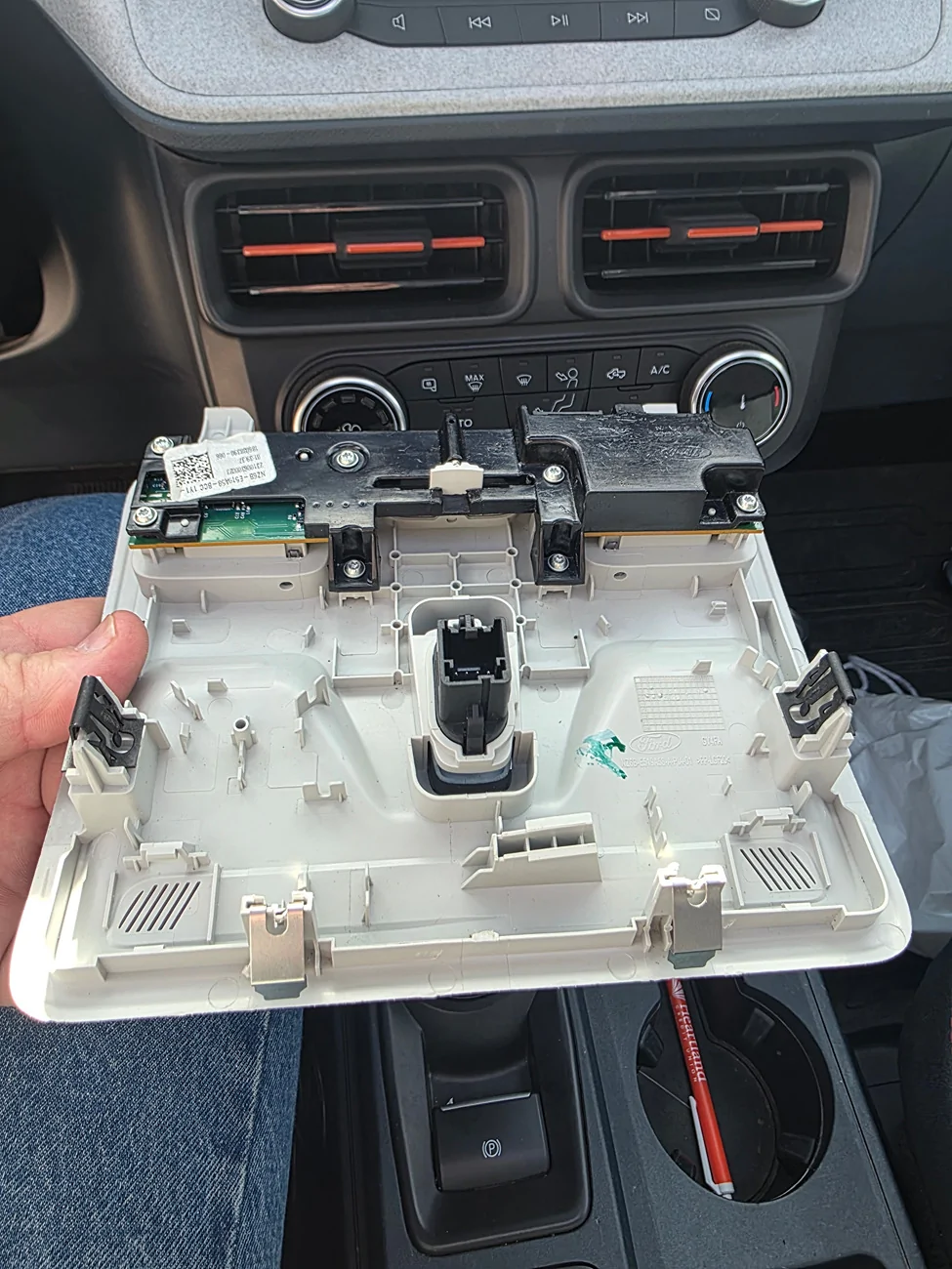 Ford Maverick dome light/sunglass console removal help 20260224_131148