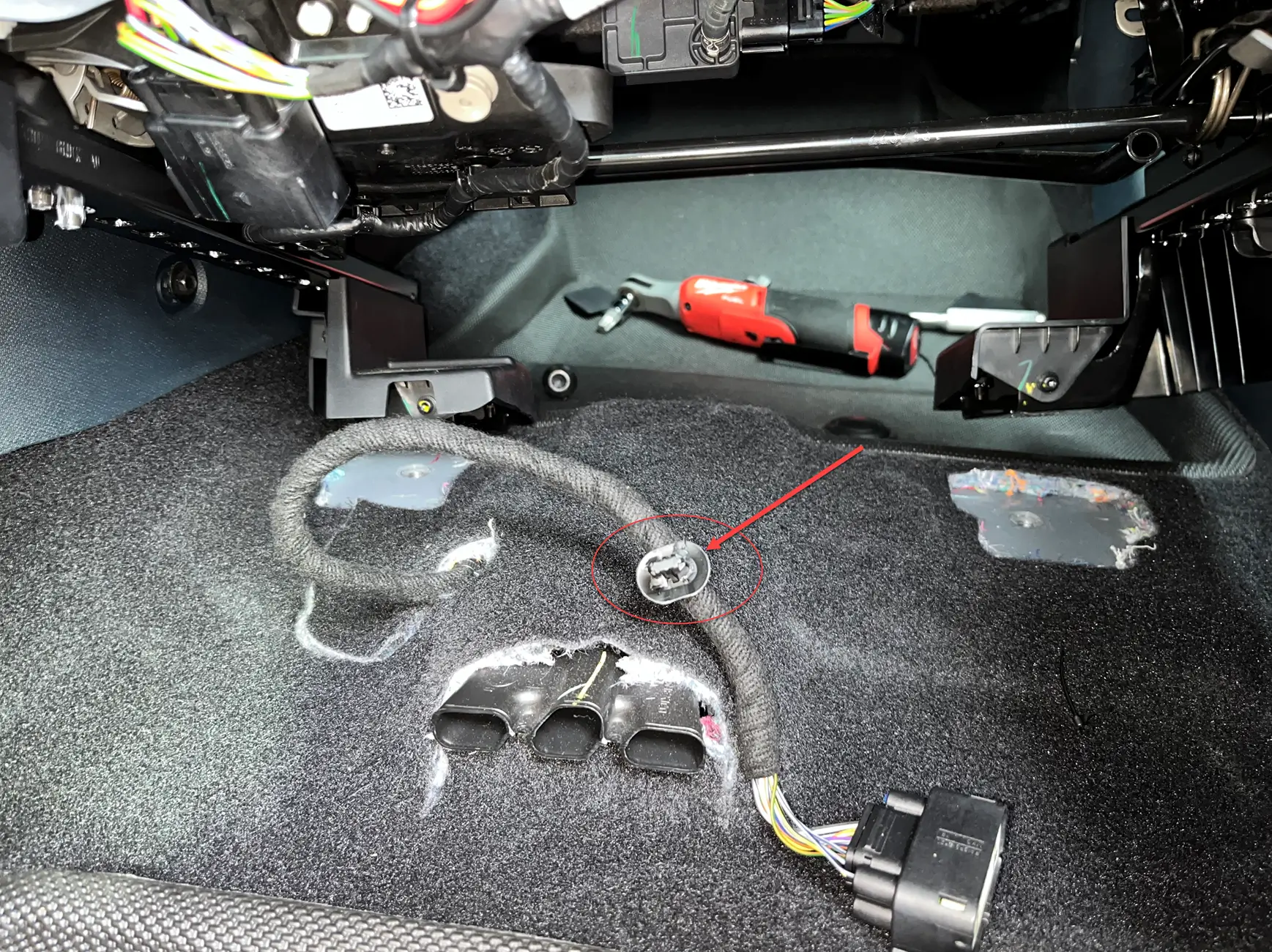 Ford Maverick How to Remove Front Seats? 1772220833514-6f