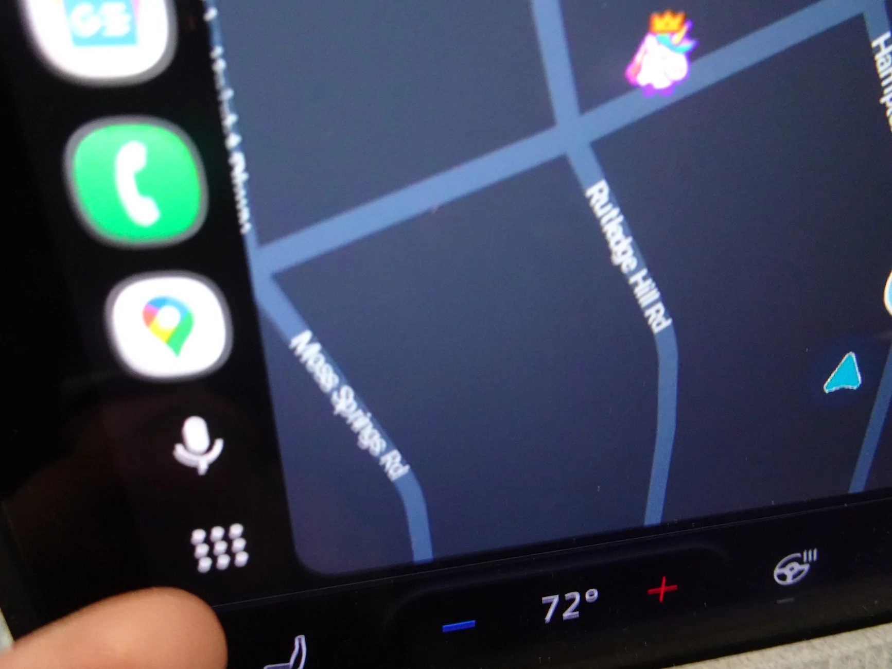 Ford Maverick Lost Wave On Display WAZE Application Menu