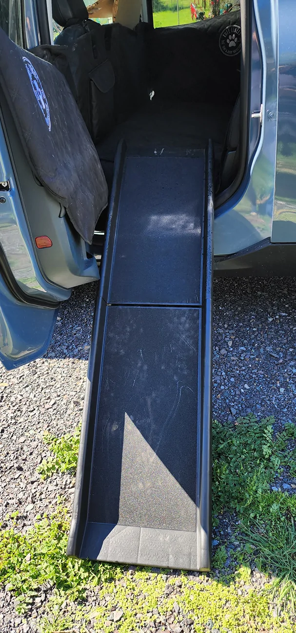 Ford Maverick Old Newfie needs help getting into back of XLT 20260306_111818