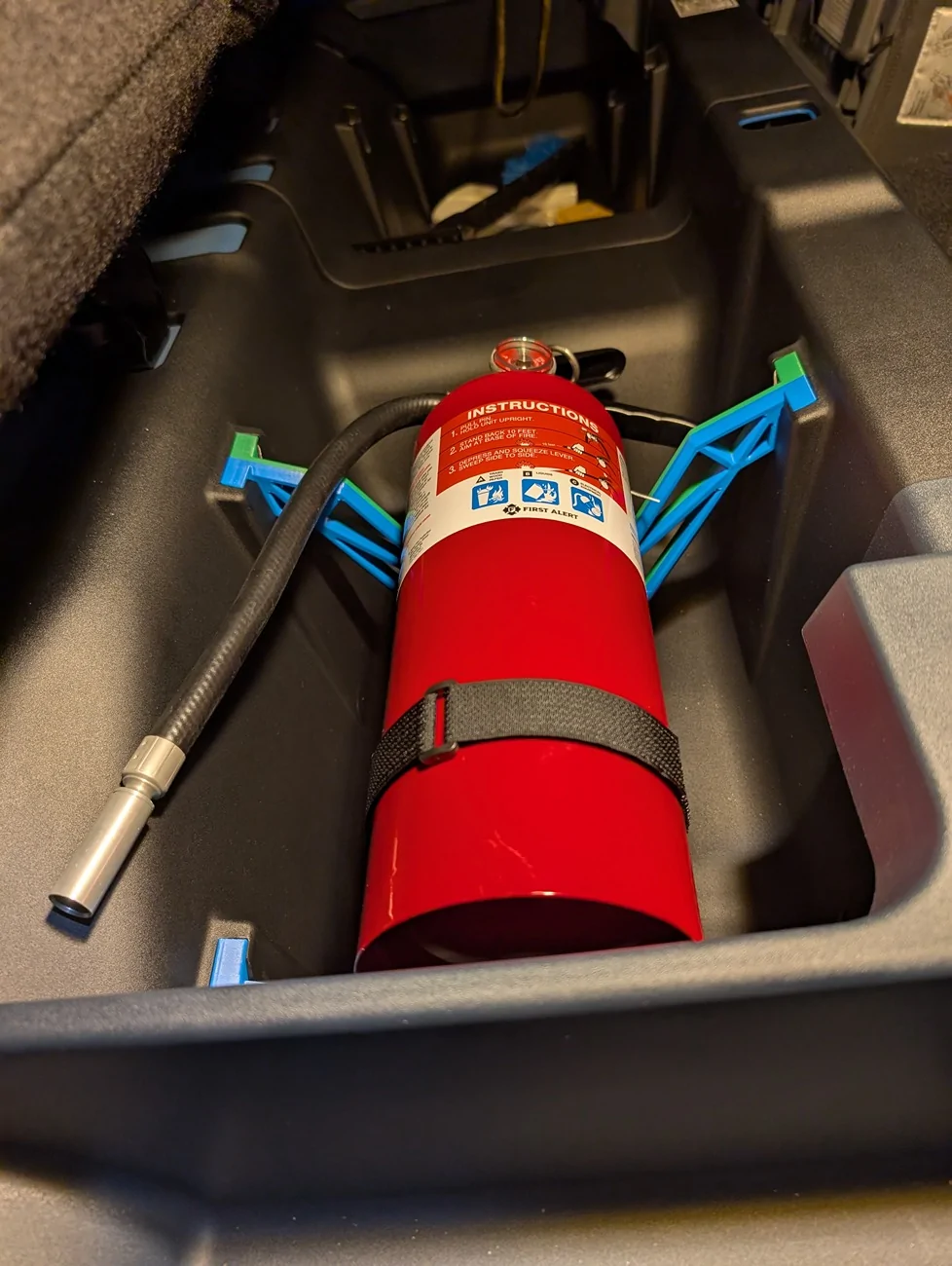 Ford Maverick Under seat fire extinguisher mount (FIT system) 1000001292