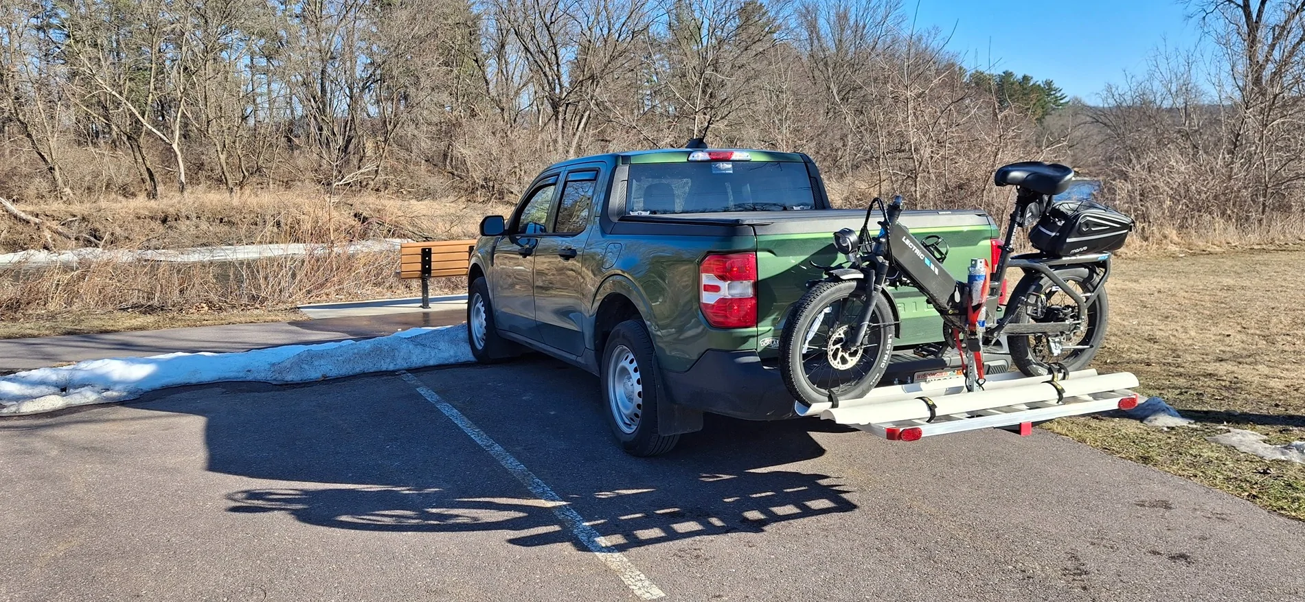 Ford Maverick Post your Maverick next to ridiculously large trucks - photos thread 20260215_142756