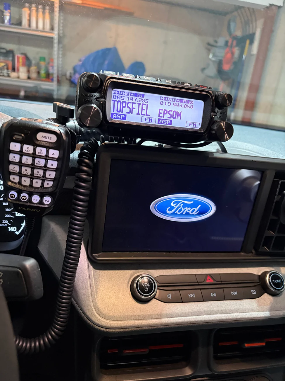 Ford Maverick Mounting a Yaesu FTM-500DR ham radio? IMG_2731