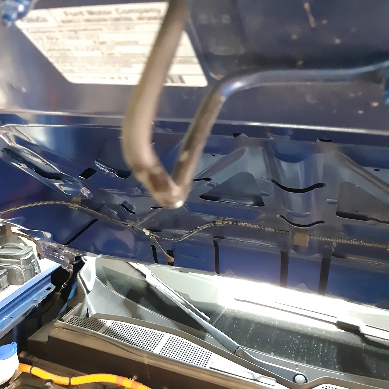 Ford Maverick Hood prop too short 20260313_095351