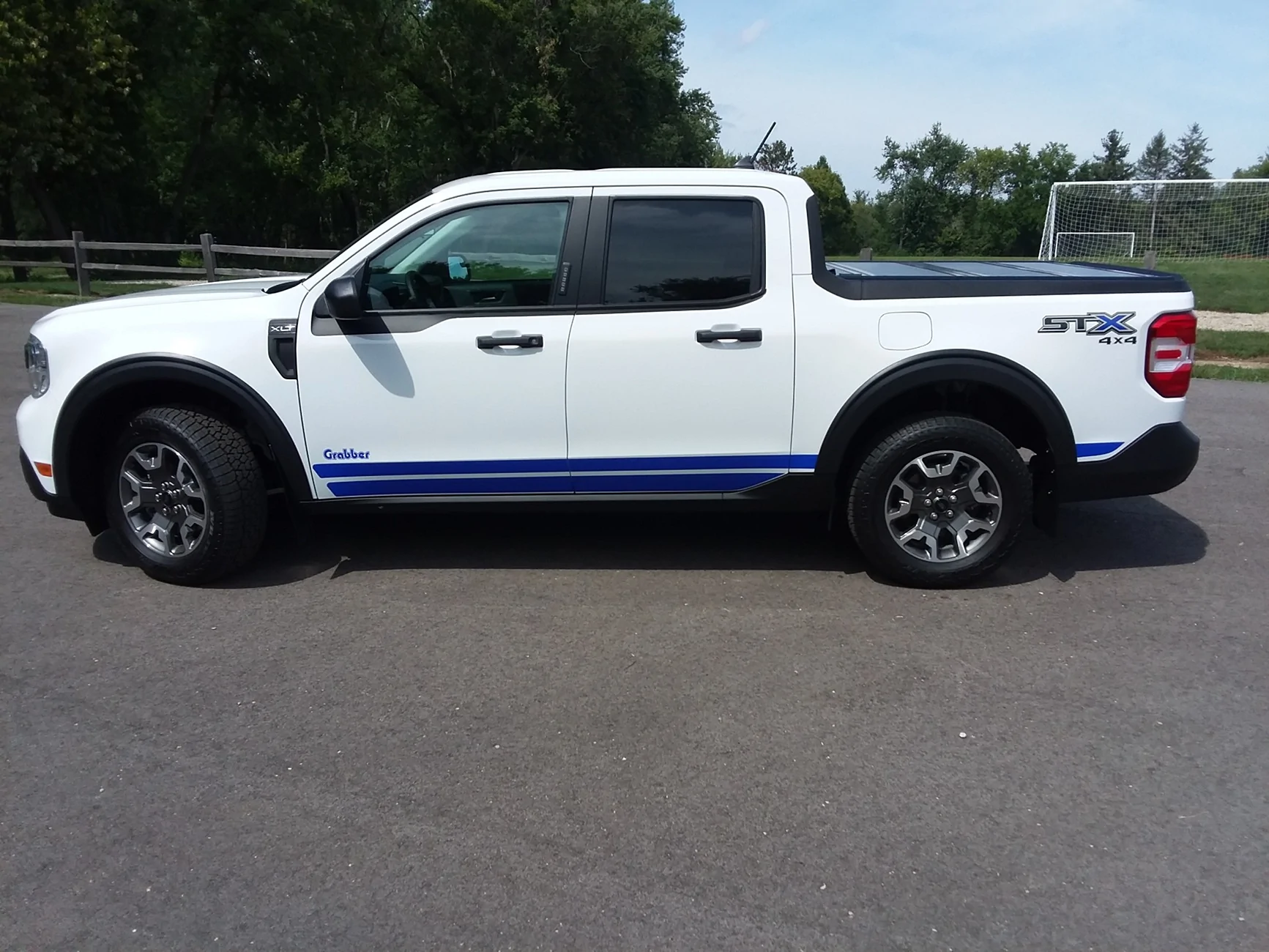 Ford Maverick OXFORD WHITE Maverick Photos Thread 20220827_134535