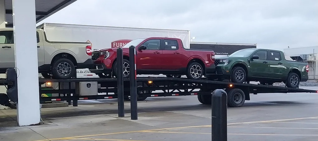 Ford Maverick Many truckloads of Mavericks coming into US 2025s_in_Town_Dec28_2024_small (1)