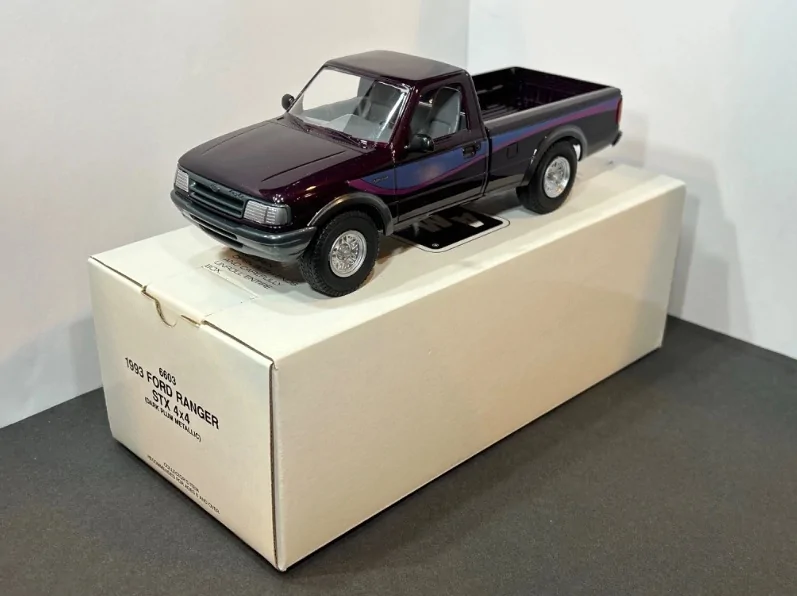 Ford Maverick Maverick die cast coming 1-25 Ranger