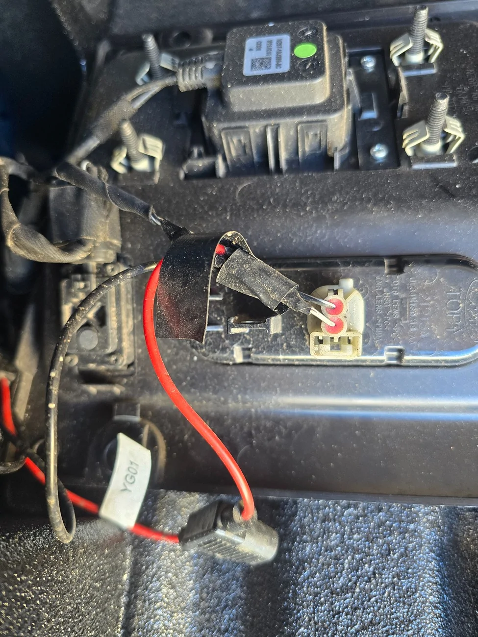 Ford Maverick Anybody tap into LED bed light switch to power up LED bed light strips ? 20260317_145214