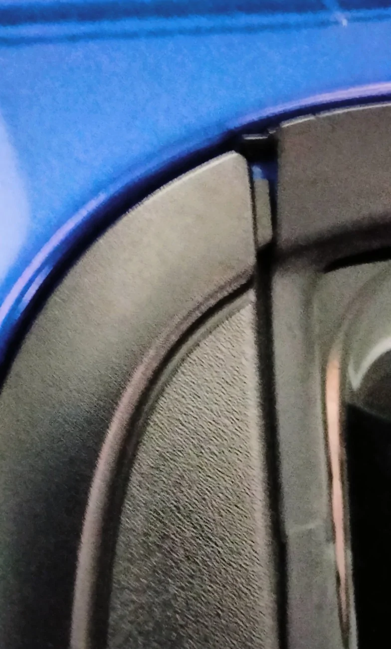 Ford Maverick Reardoor window trim separated IMG_20260319_154220