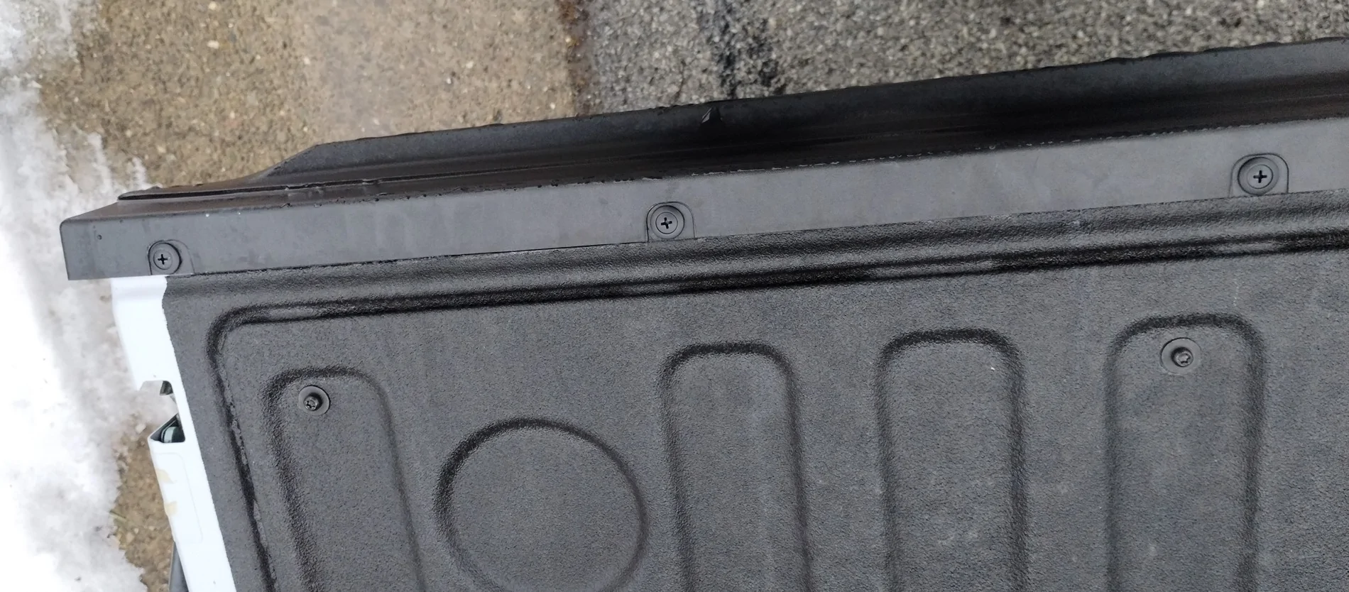 Ford Maverick Tailgate trim plastic rivets IMG_20260320_171317896