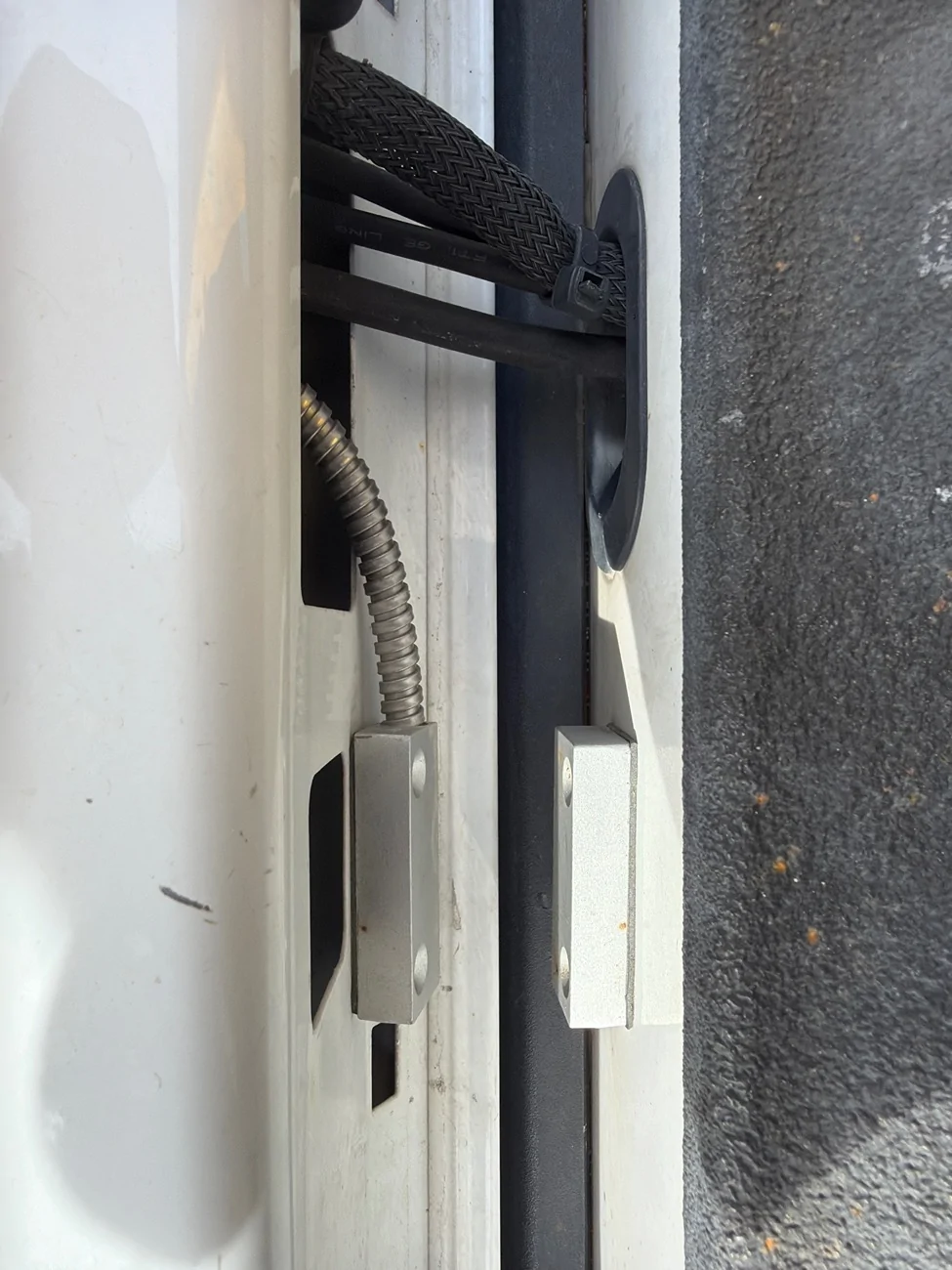 Ford Maverick Tailgate Open Notification? imag