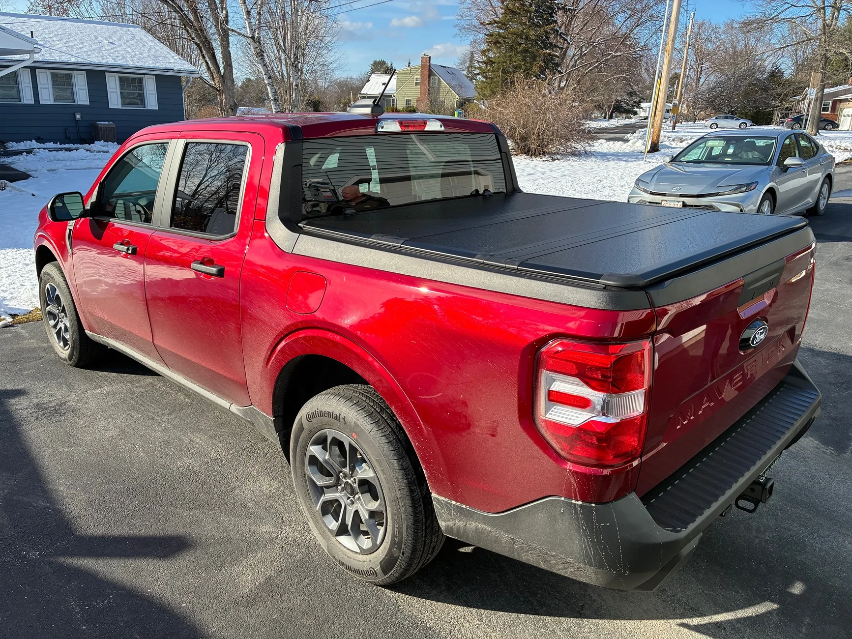 Ford Maverick Tomoka hard tri fold tonneau installed IMG_4172