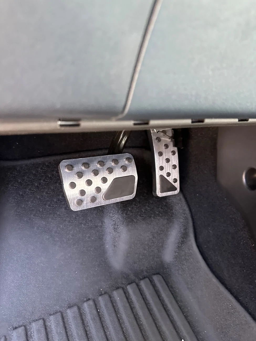 Ford Maverick Gas pedal height— foot slips off IMG_0644