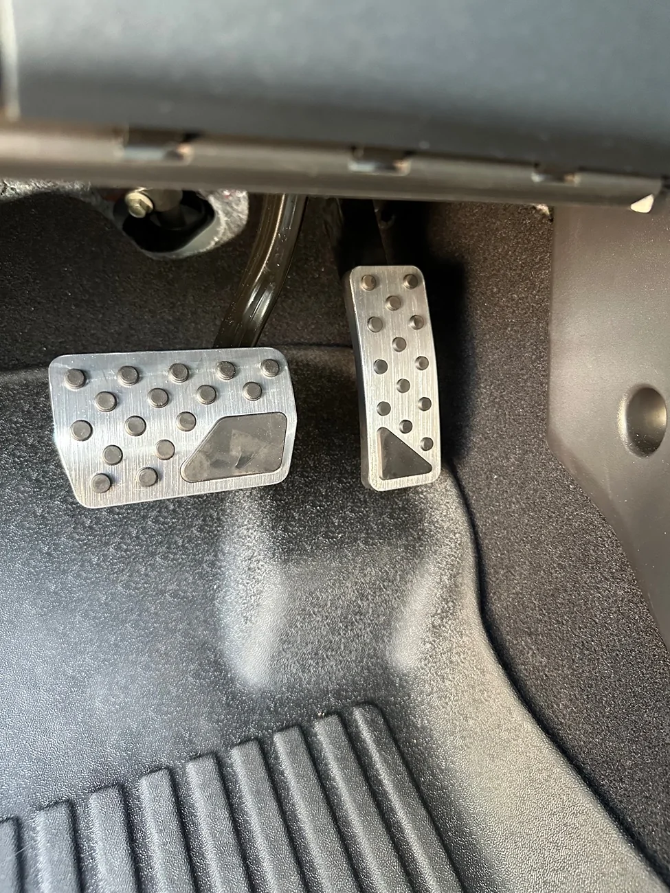 Ford Maverick Gas Pedal width? Footprint Pedal needs installing... IMG_0524