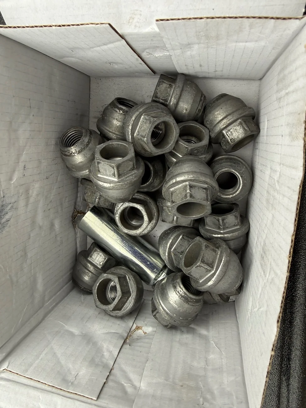 Ford Maverick 17” steel wheels and tires (make offer) IMG_2468