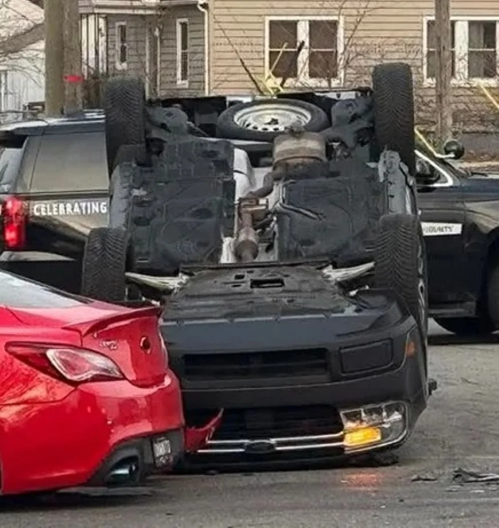 Ford Maverick Flipped Maverick.. Pontiac Mi 239551-d2af277dbbd3e61665afc85dc6630db5.1