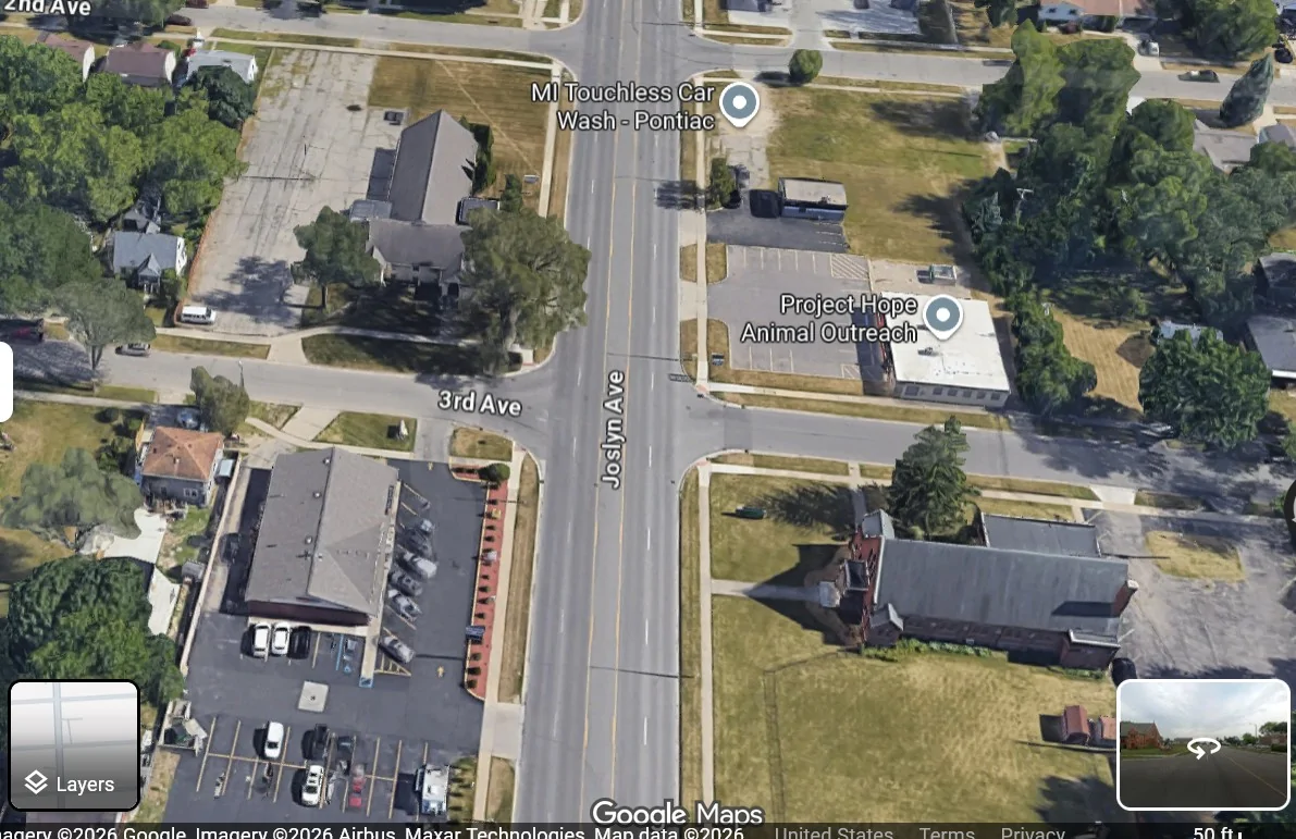 Ford Maverick Flipped Maverick.. Pontiac Mi Screenshot 2026-04-02 202017