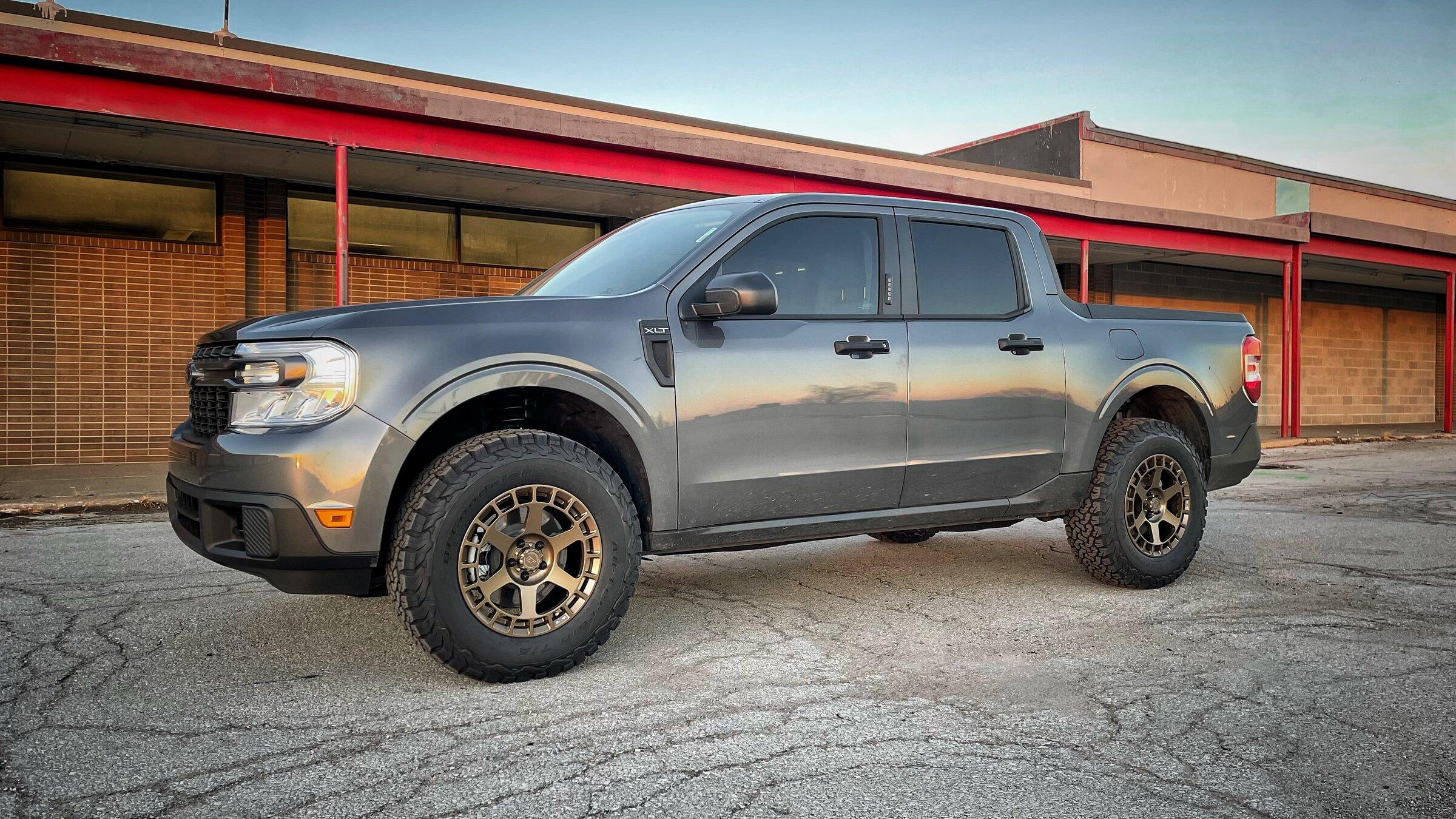 Ford Maverick Maverick XLT on 2" Fordrangerlifts Lift Kit + VR Forged D14 Satin Bronze Wheels by Vivid Racing A16356A8-3D34-4653-82C7-4437055EA21D