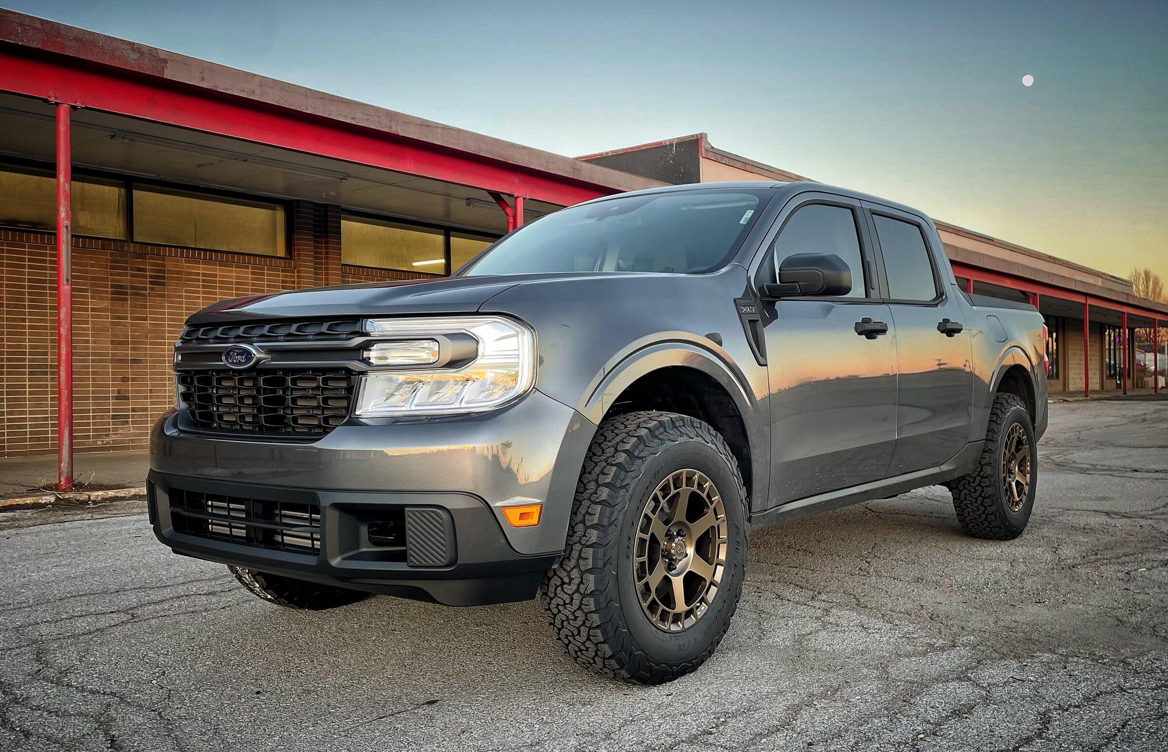 Ford Maverick Maverick XLT on 2" Fordrangerlifts Lift Kit + VR Forged D14 Satin Bronze Wheels by Vivid Racing AE68DD11-2A34-46A7-BB06-1A903C9FFABF