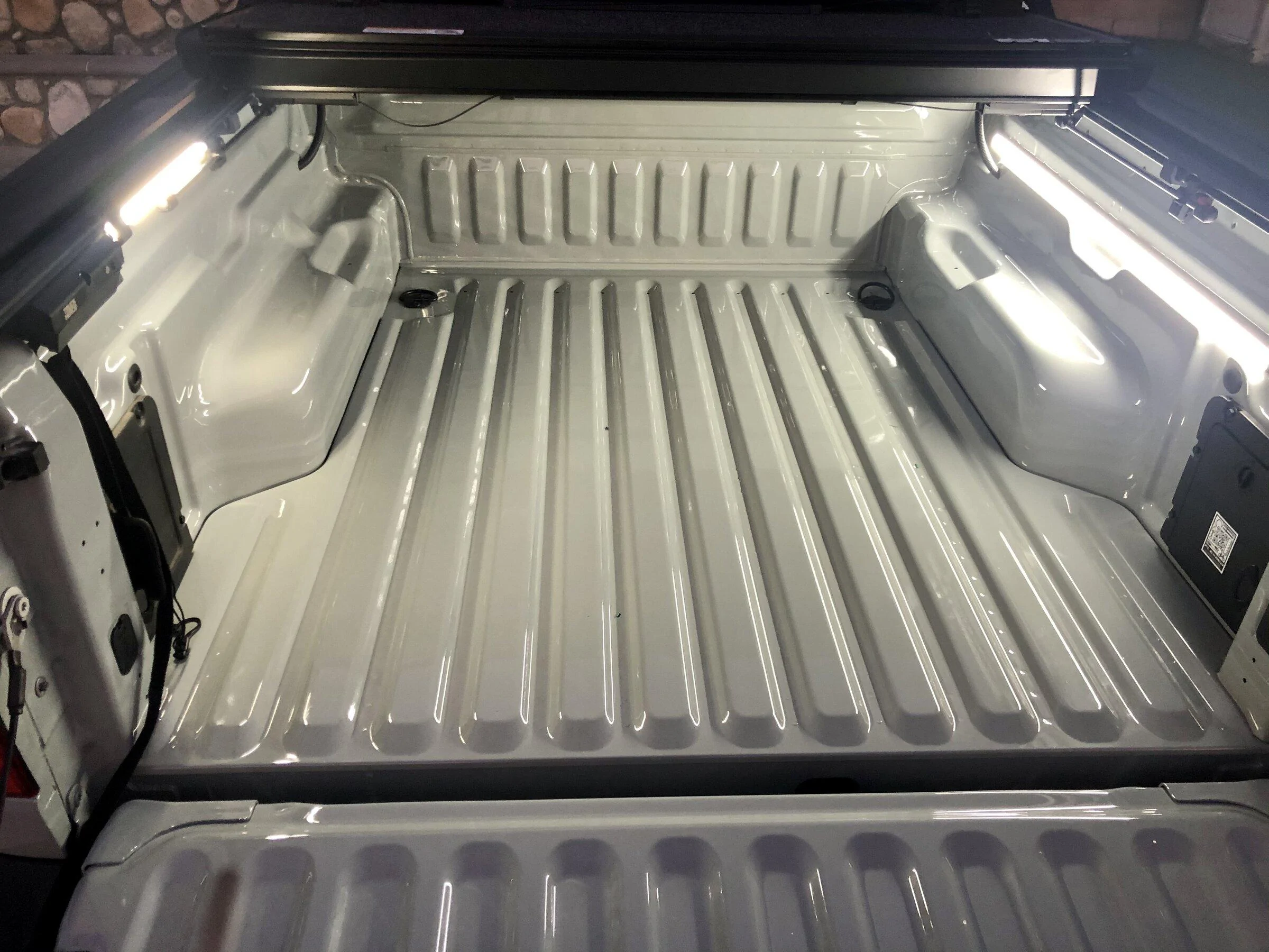 Ford Maverick LED Light Bar added to bed AC2019DC-6DCC-4D90-85B9-9F2A02FC02B4
