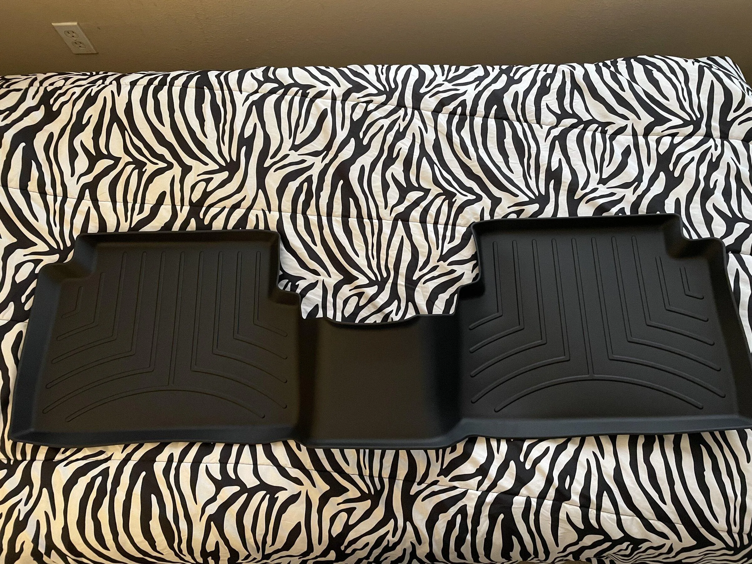 Ford Maverick WeatherTech 2nd row is ready! BFC84B41-8B2B-44BB-97A7-DDC16D5A115E