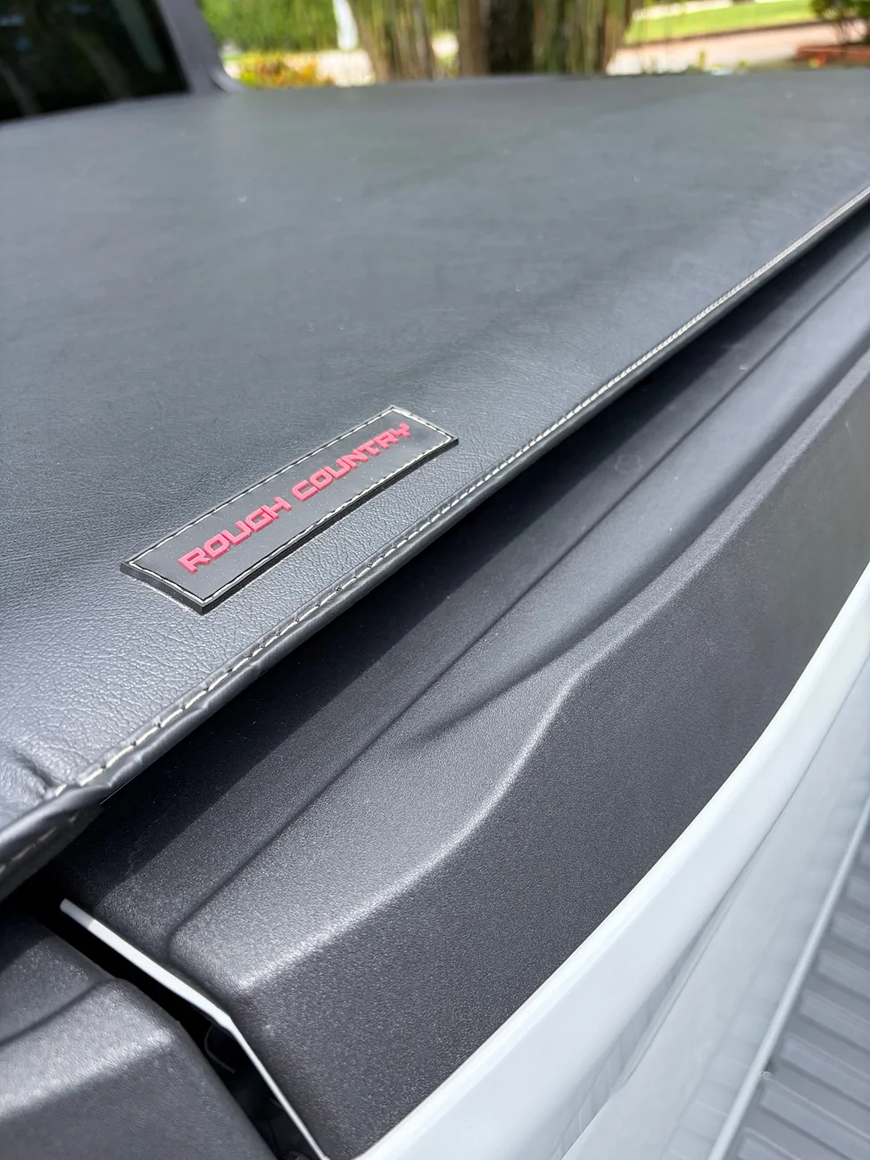 Ford Maverick Tailgate spoiler IMG_0746