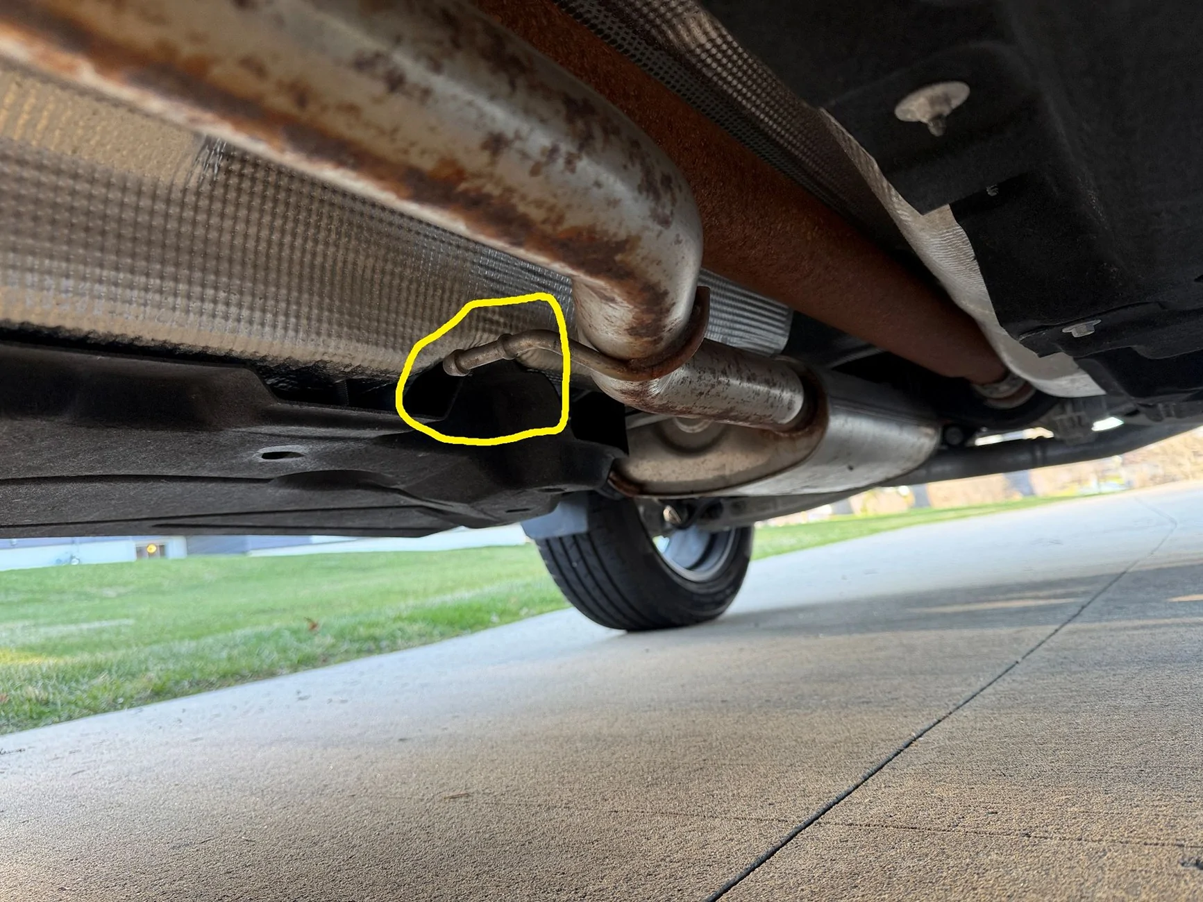 Maverick Unused Exhaust Hanger.webp