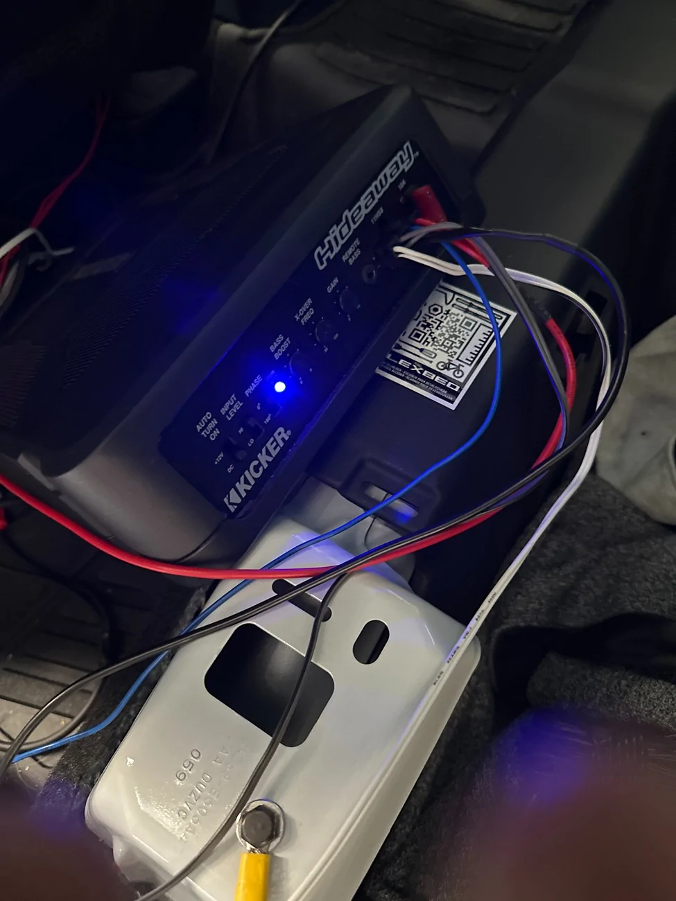 Ford Maverick Need help installing Kicker HS8 Hideaway Subwoofer! (Stuck) IMG_A5442C6B-E65F-491E-B034-160C7A748502