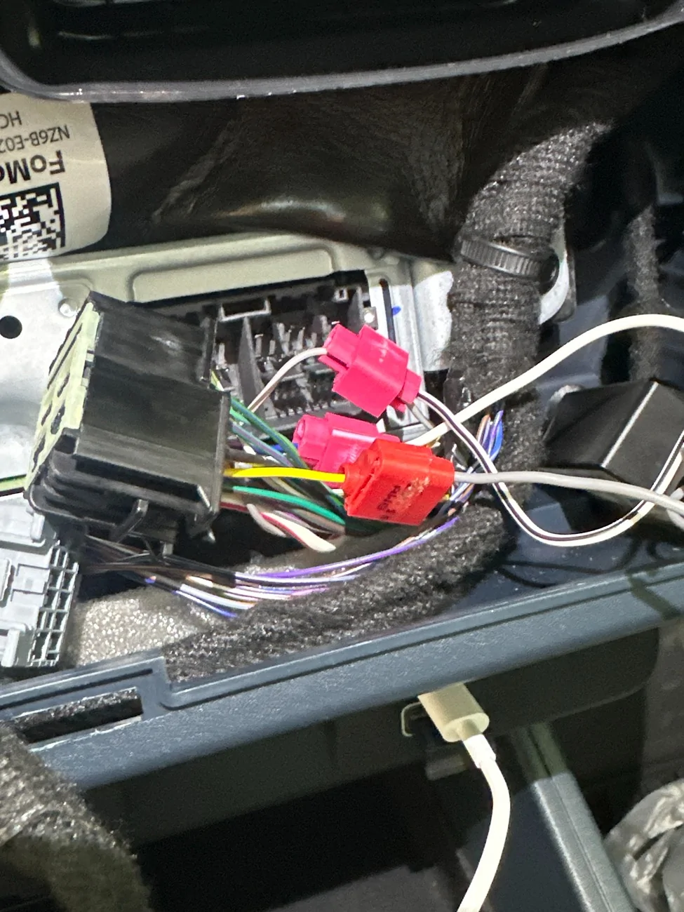Ford Maverick Need help installing Kicker HS8 Hideaway Subwoofer! (Stuck) IMG_720CAD0D-3585-498D-9DB6-2325A17500F8