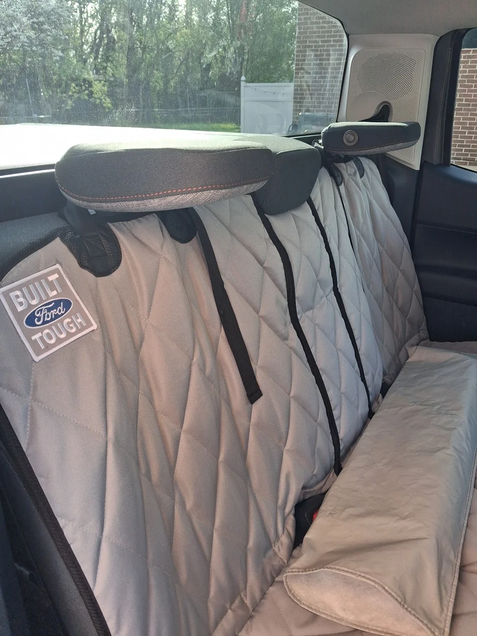 Ford Maverick Fold down rear headrests (from F-150) installed in 2024 XLT Navy Pier interior 363