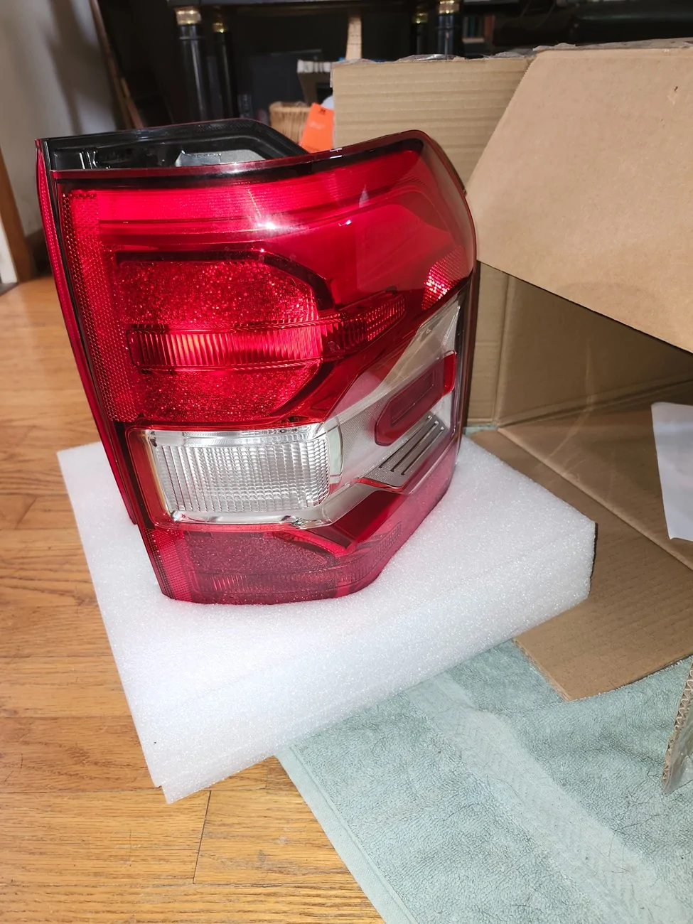 Ford Maverick 2024 Lariat Taillights 20260415_140148