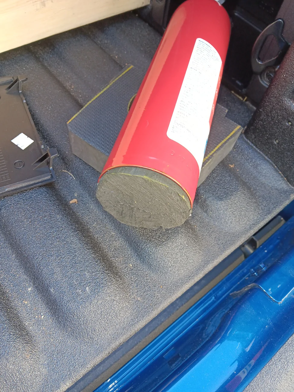 Ford Maverick Fire extinguisher 20240317_151316