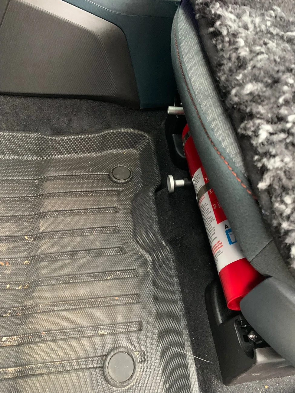 Ford Maverick Fire extinguisher IMG_1550