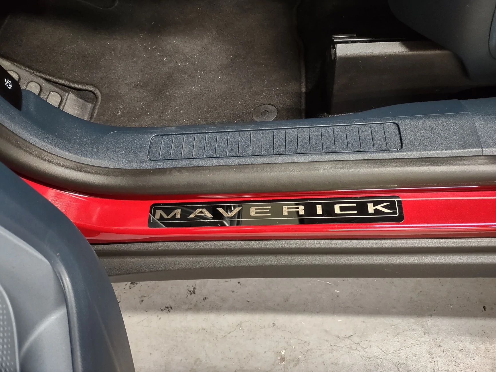 Ford Maverick Door sill kit dress up installed IMG_20230207_150036845_HDR