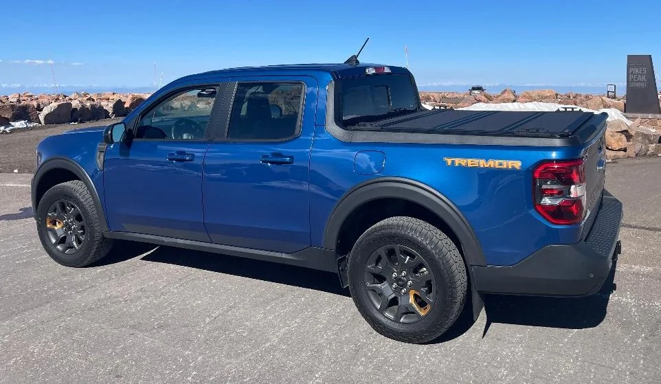 Ford Maverick New running boards.   Thoughts?   Should i add Mabett fender flares? Pikes Peak 04212026.1