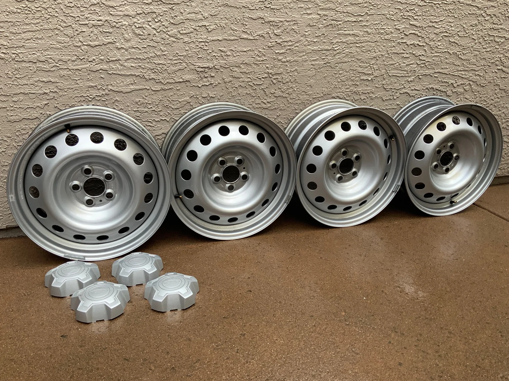 Ford Maverick FS-$80 OBO Steel wheels & caps removed from 25 XL IMG_0060