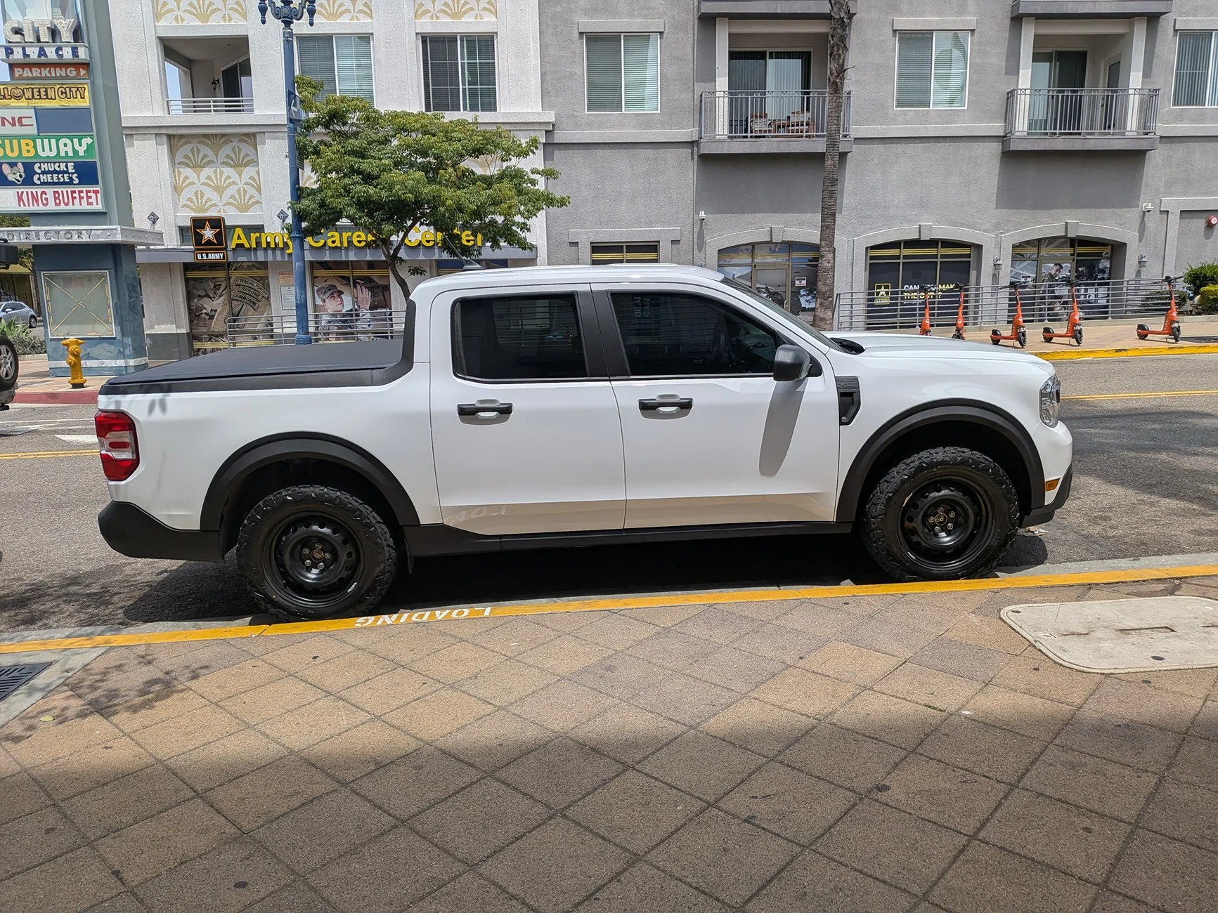 Ford Maverick Fx4 sticker or no? PXL_20260502_193736846