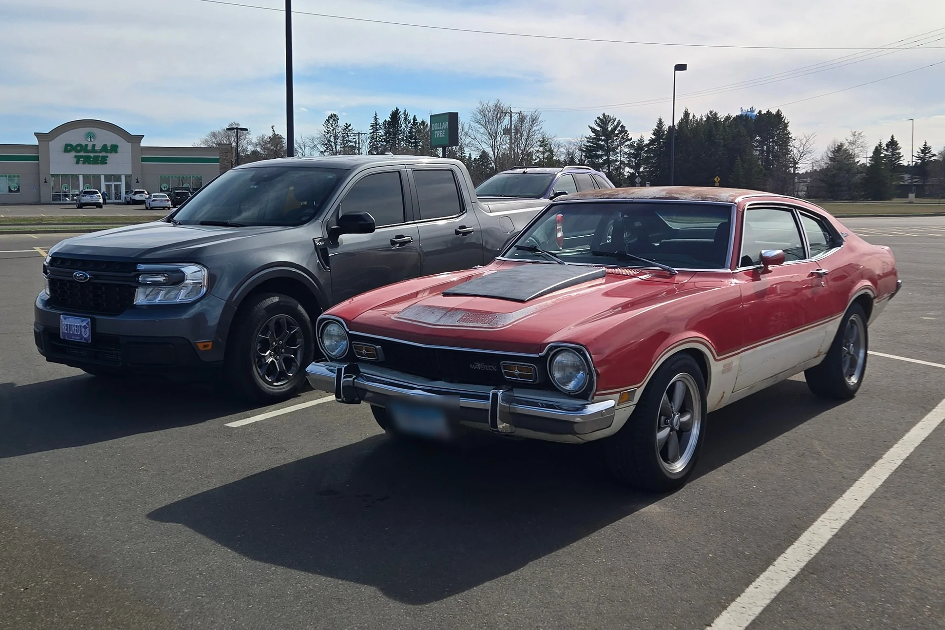Ford Maverick A Maverick Grabber and a Maverick XLT 20260424_162941