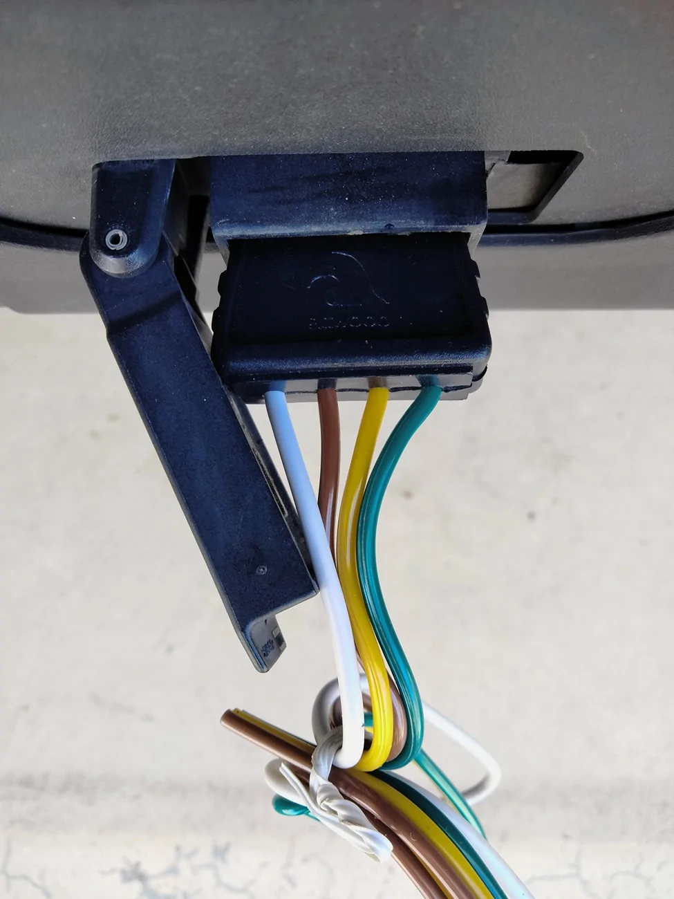 Ford Maverick How to remove four pin trailer plug? (Resolved & Final Results) IMG_20260513_140730