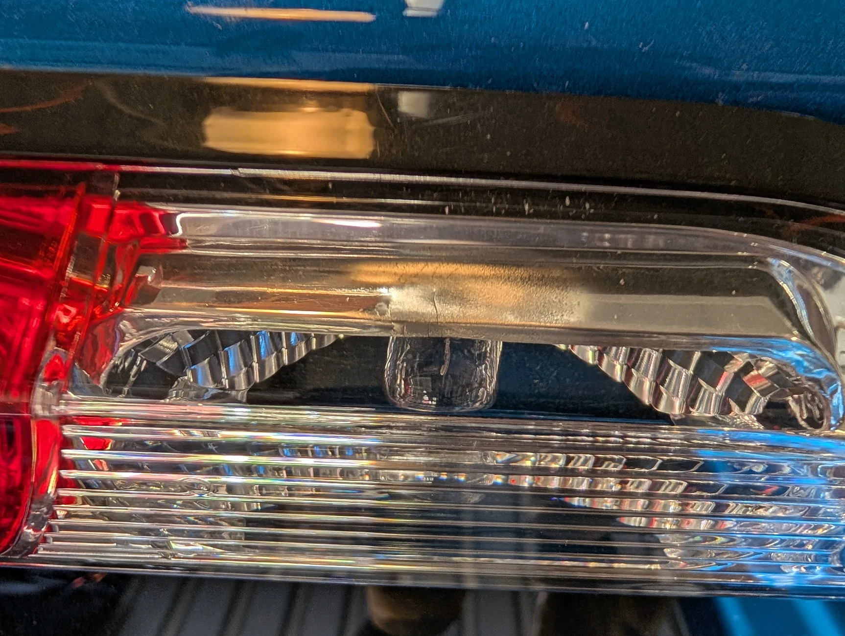 Ford Maverick Cargo light internal housing is melting/cracking PXL_20260516_162028507