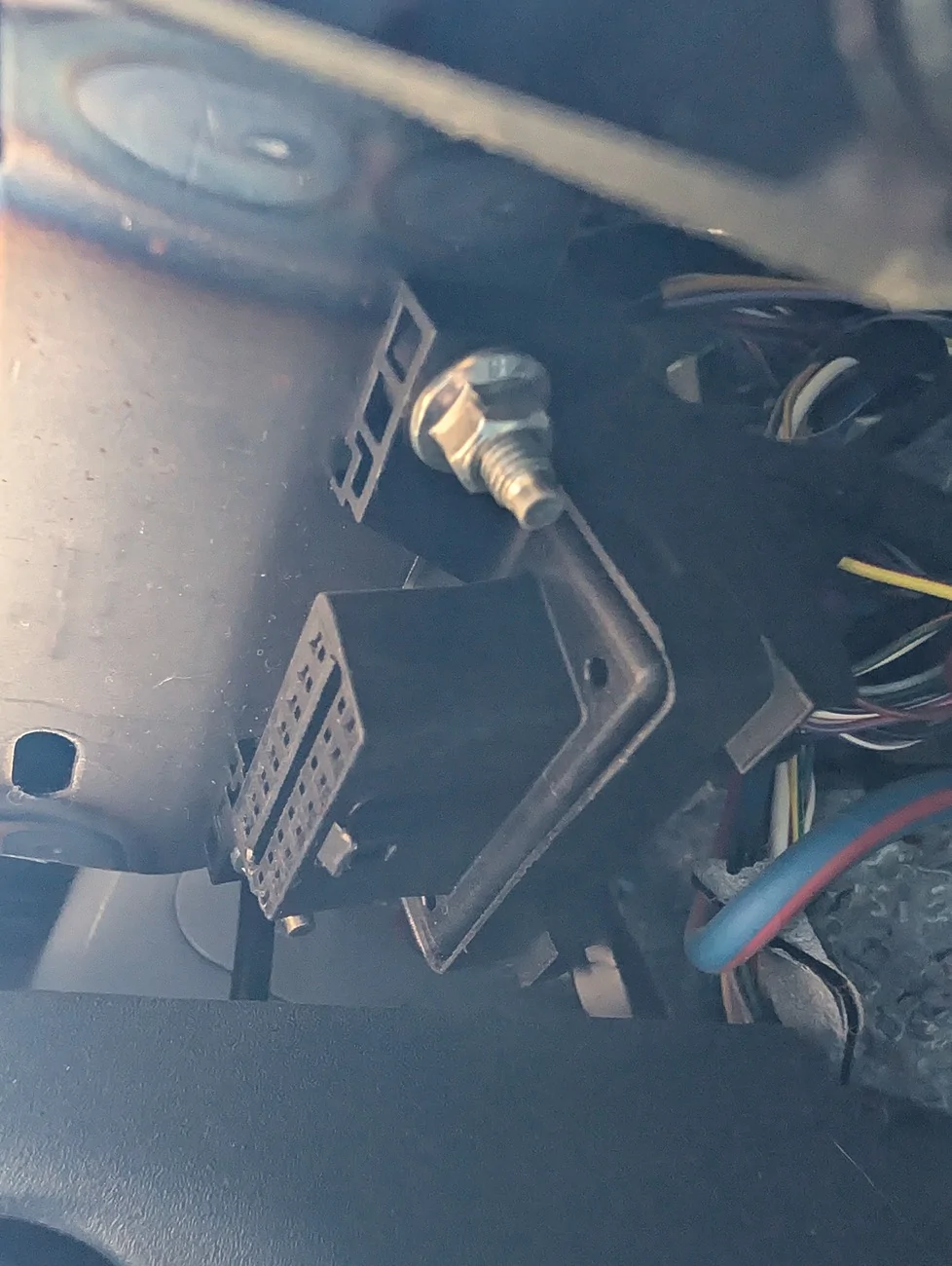 Ford Maverick Found of those those dang GPS trackers 879