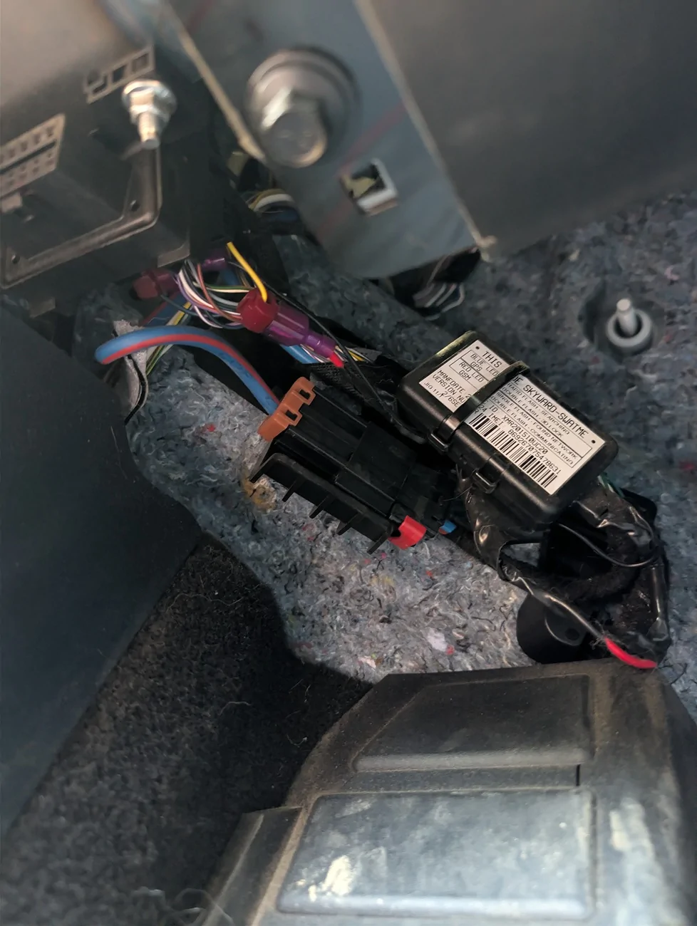 Ford Maverick Found of those those dang GPS trackers 877