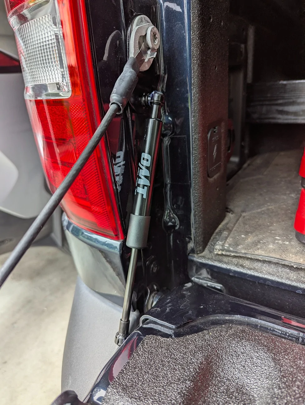 Ford Maverick 2025 tailgate assist PXL_20260520_165403946