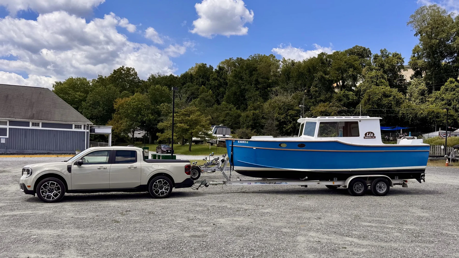 Ford Maverick Tested the 4K tow package by towing 25' pontoon boat mav_trailer