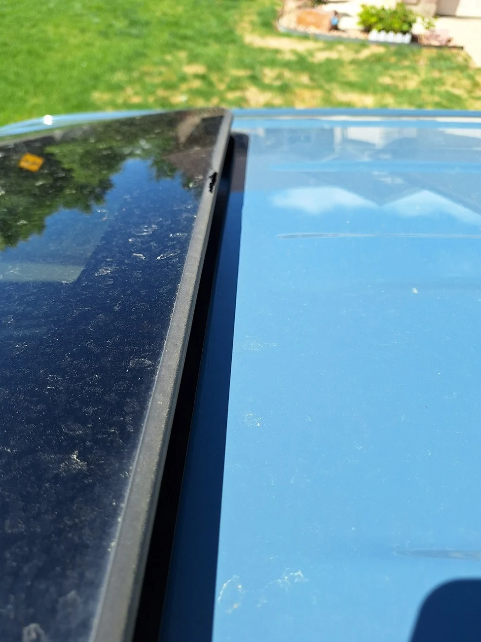 Ford Maverick Sunroof weather stripping falling apart. 20260516_152244
