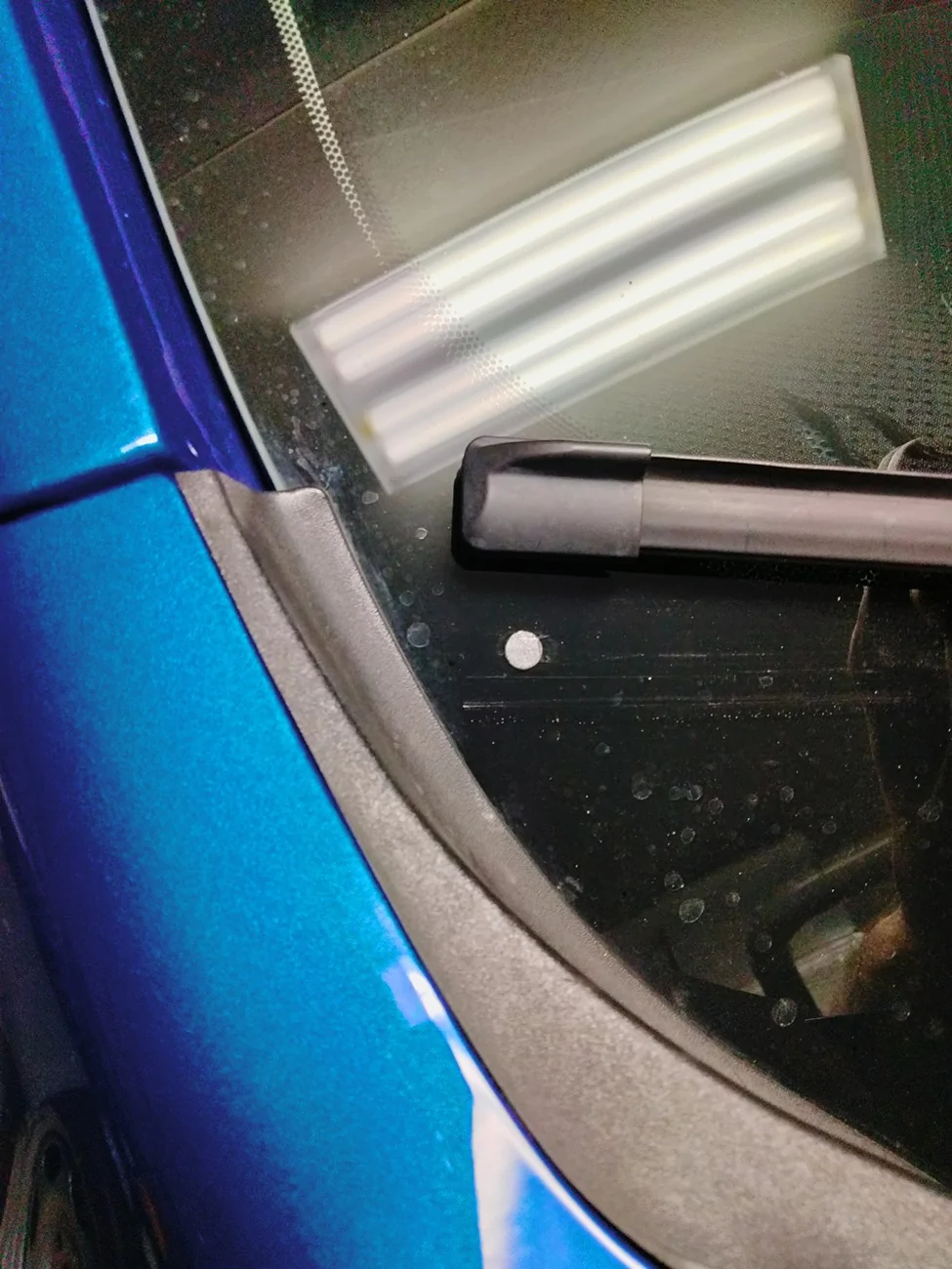 Ford Maverick Is this how everybody's passenger wiper rests. IMG20260525192423